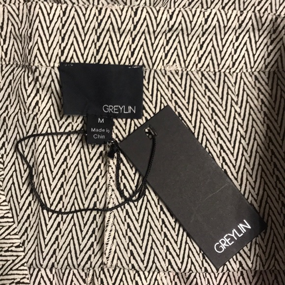 SOLD GREYLIN Dressy Mini Shorts Medium - Picture 7 of 8